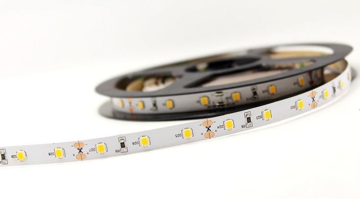 Светодиодная LED лента гибкая 12V PROlum™ IP20 2835120 Light, Тепло-белый (2700-3000К)
